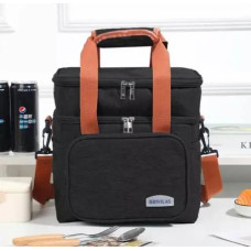 Чорна термосумка-холодильник 15 л: незамінний помічник у подорожах